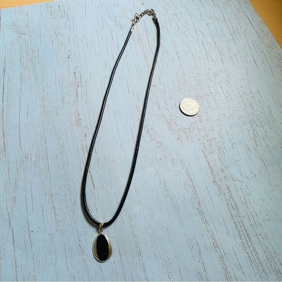 Sterling Silver Black Stone Necklace - Picture 1 of 2